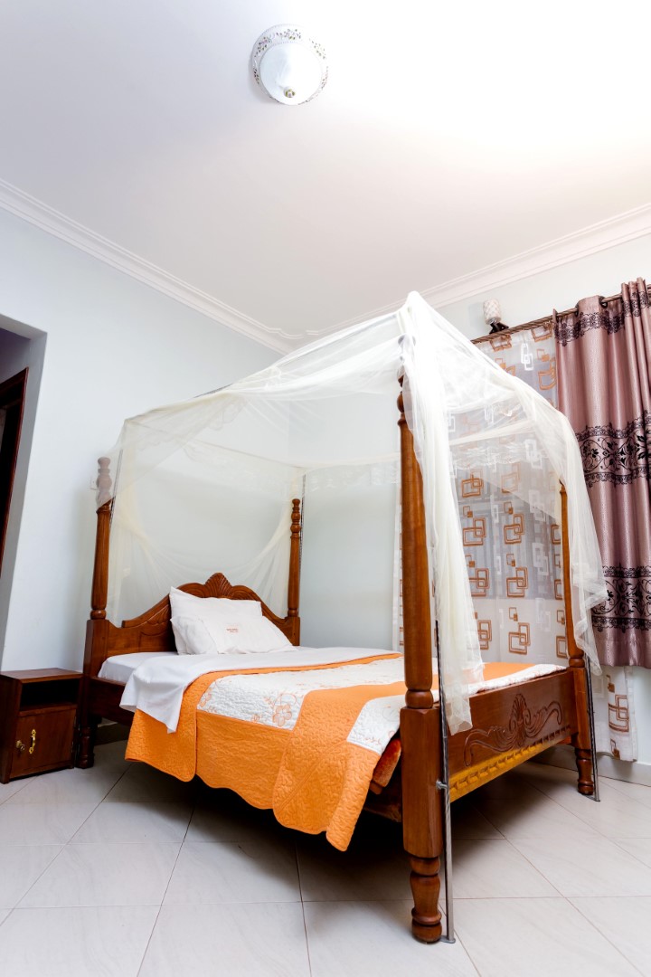 Double Room at Seven Ranges Hotel, Moroto — photo 3