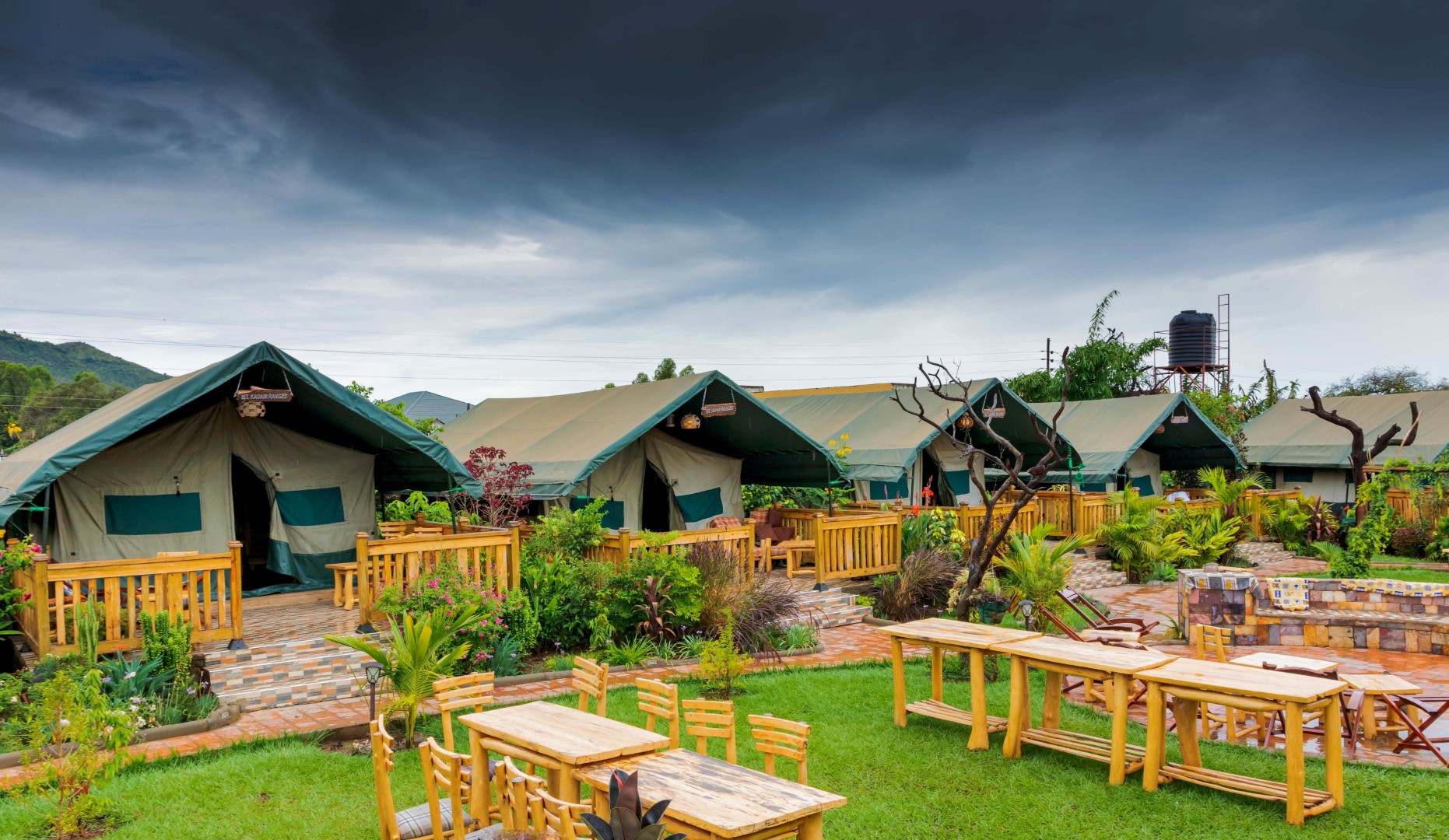 Safari Camp Tents Seven Ranges Hotel